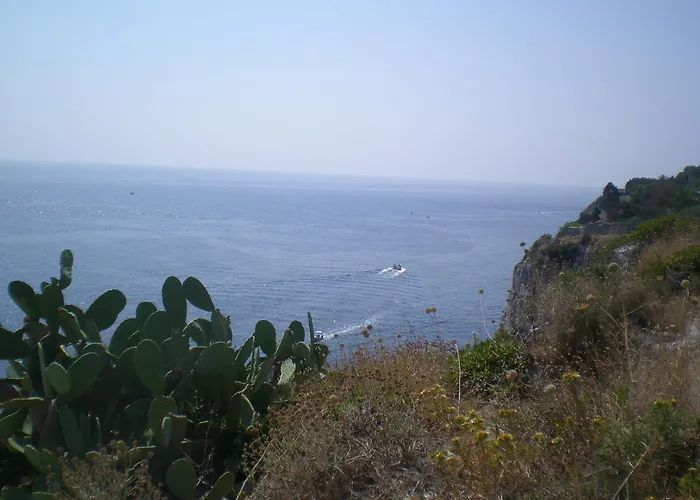 Il Giardino Oda ve Kahvaltı Castro (Lecce)
